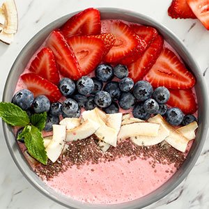 strawberry smoothie bowl index image
