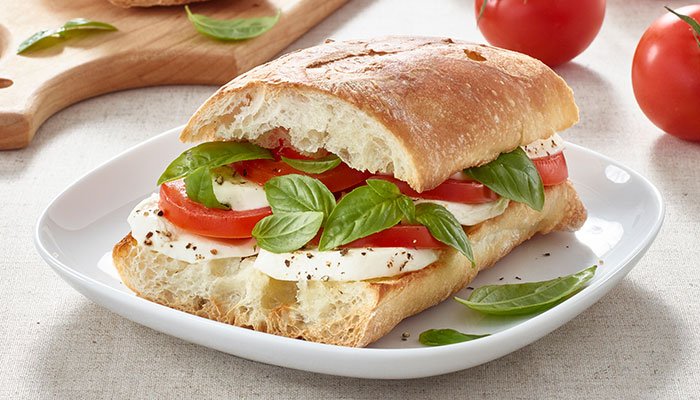 tomato basil sandwich display image