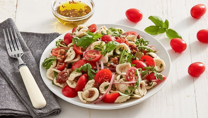 Recipe-Slider_toasted-walnut-tomato-pasta-salad.jpg